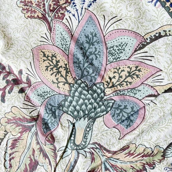 Vintage Cotton Tablecloth Jacobean flowers motif blue sage & white square cloth - Picture 7 of 10